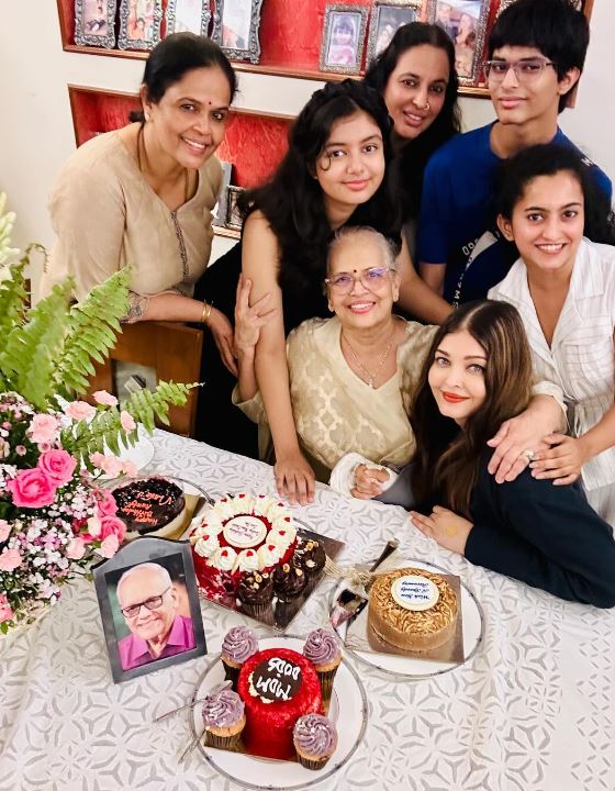 Aishwarya mother birthday celebration